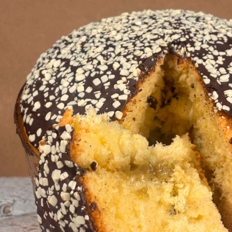 Panettone Pistacchio e Cioccolato da 1 kg con ripieno di crema al pistacchio e copertura di cioccolato, Sapori della Rocca