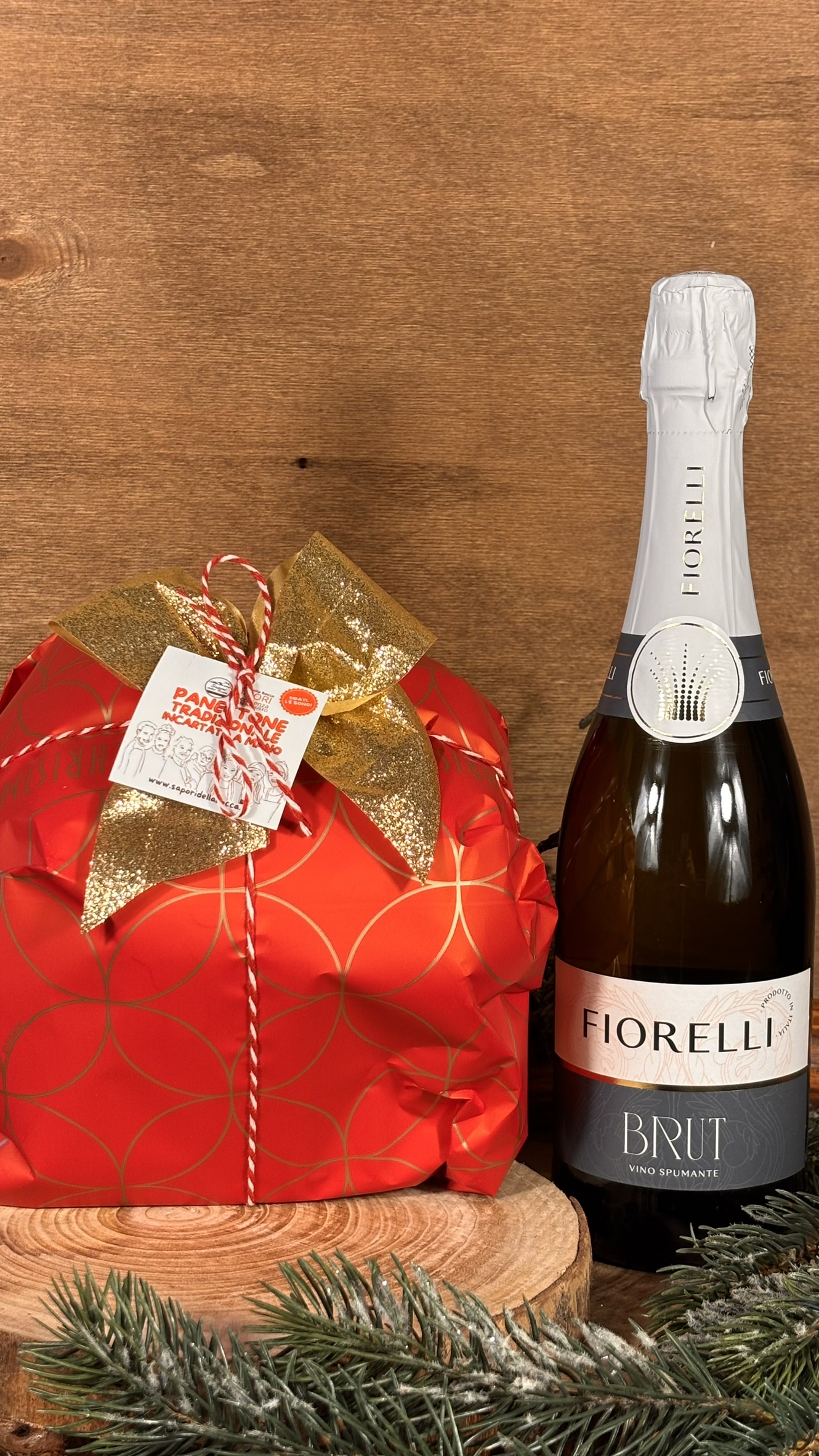 Panettone e Bottiglia – Confezione Regalo Natalizia - immagine 2
