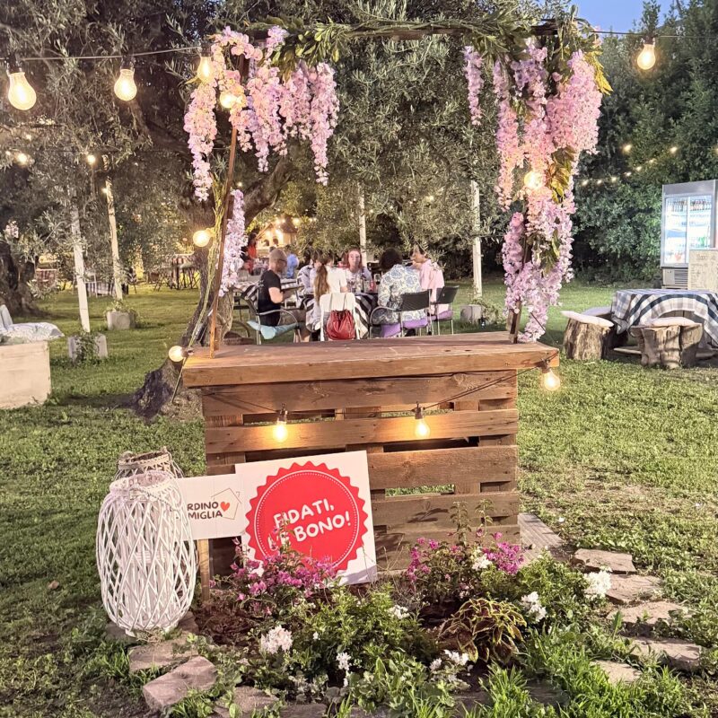 Giardino di famiglia angolo foto