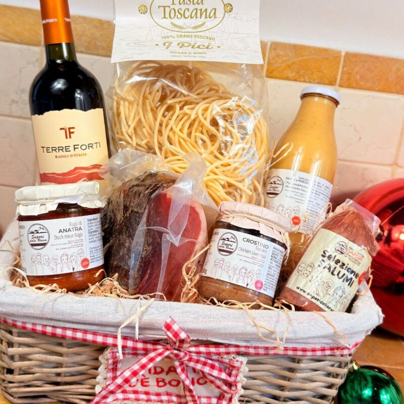 Cesto regalo La Grande Festa con vino rosso, Pici, Ragù d'Anatra, Crostino Toscano, prosciutto, salamino e vellutata